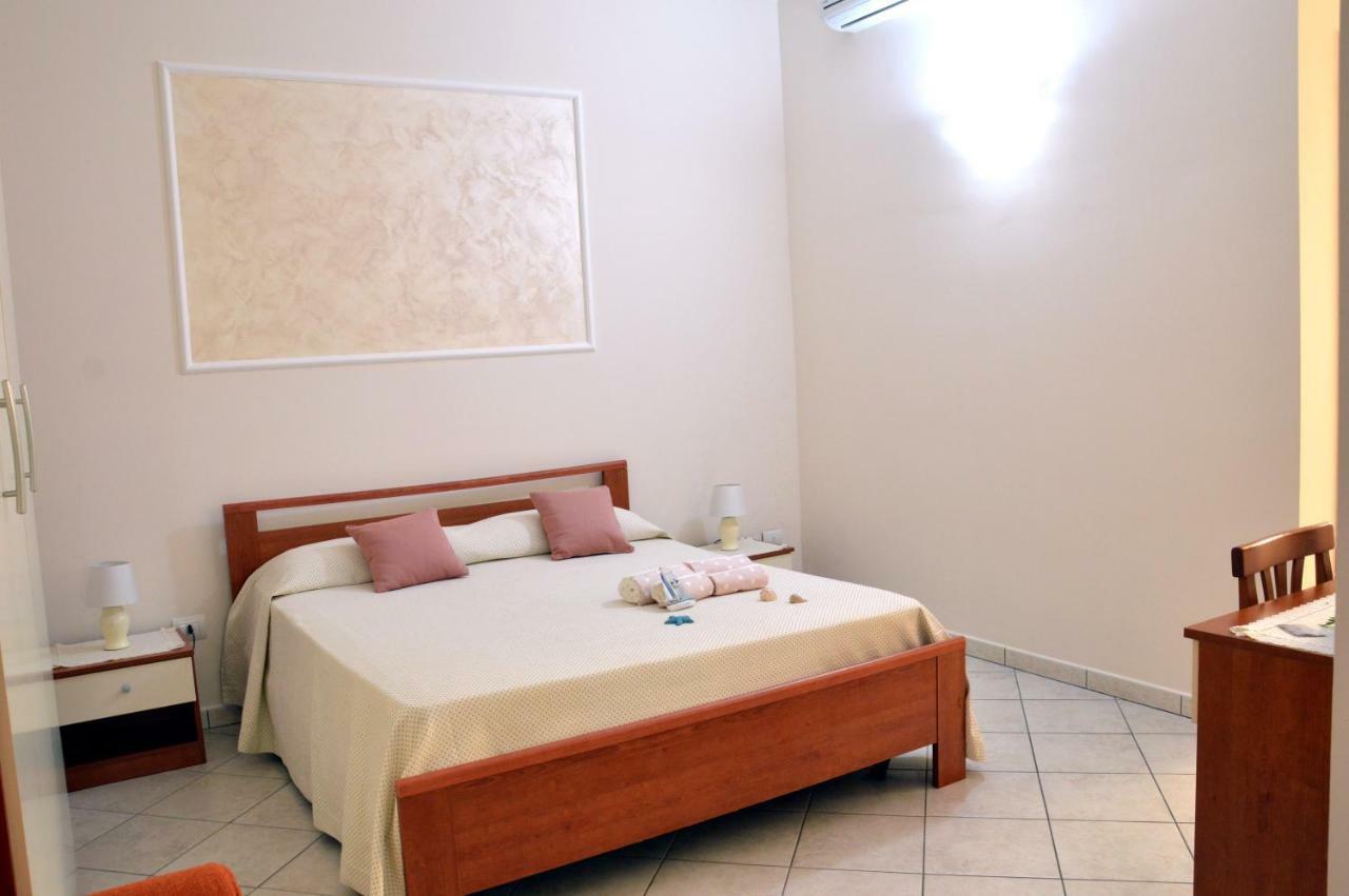 Bed and Breakfast Le Grotte Castro  Exterior foto